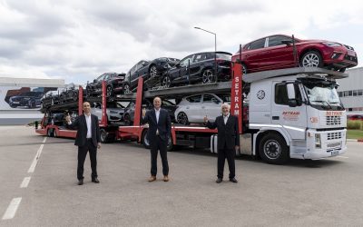 SEAT e SETRAM lançam o primeiro megatruck para transporte de veículos em Espanha