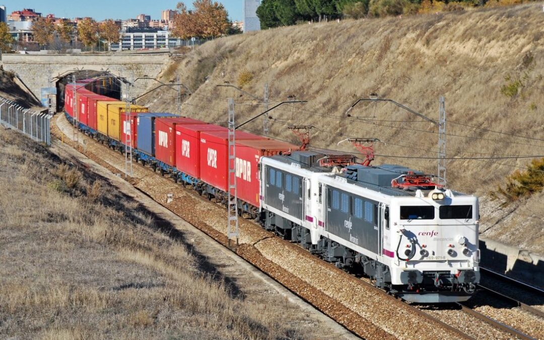 Autoestrada ferroviária Valência-Entroncamento prevista para 2025