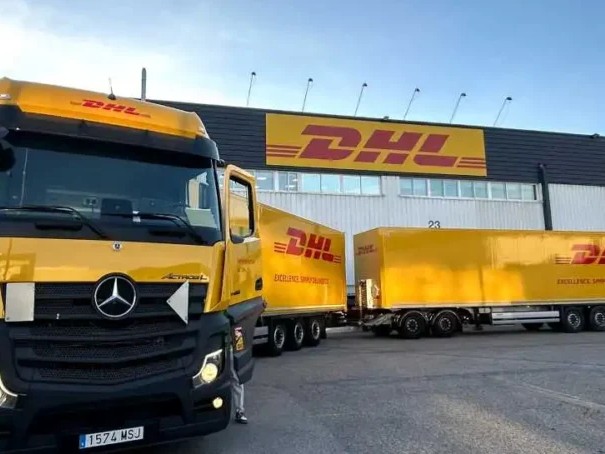 DHL introduz duotrailers em Espanha